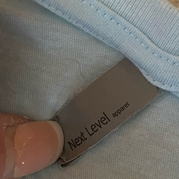 Do you want to build a snowman??❄️❄️ 1 Frozen Top. Only worn once ❄️🧊❄️🧊❄️❄️❄️ - Picture 2 of 2